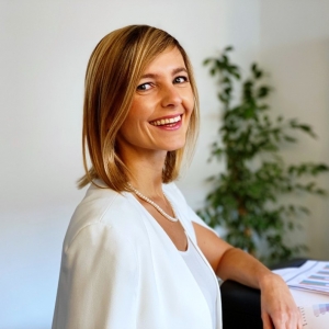 Tamara Buhin, mag. posl. ved